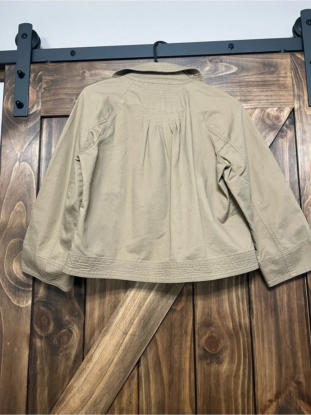 Hinge Nordstrom Khaki Beige Cropped Pleated Jacket 3/4 Sleeve Cotton Blend